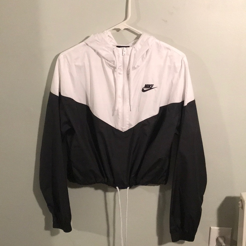 Nike Cropped Wind Breaker